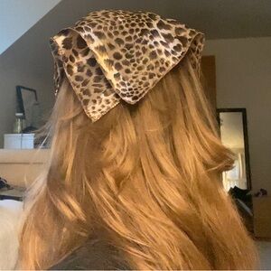 2 hair scarves